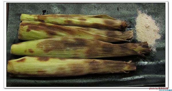 信燒烤：（台南。中西區美食）信燒烤 / 夜間聚餐，吃美食，喝酒閒聊的台式餐館。來吧來吧！日式料理，台式小炒，通通有！