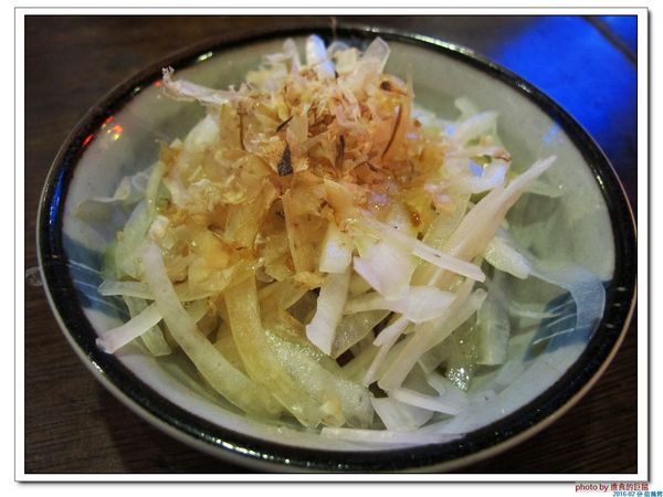 信燒烤：（台南。中西區美食）信燒烤 / 夜間聚餐，吃美食，喝酒閒聊的台式餐館。來吧來吧！日式料理，台式小炒，通通有！