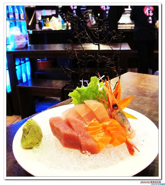 信燒烤：（台南。中西區美食）信燒烤 / 夜間聚餐，吃美食，喝酒閒聊的台式餐館。來吧來吧！日式料理，台式小炒，通通有！