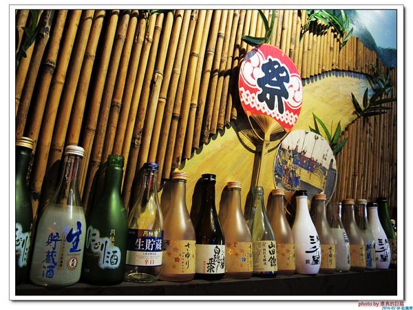 信燒烤：（台南。中西區美食）信燒烤 / 夜間聚餐，吃美食，喝酒閒聊的台式餐館。來吧來吧！日式料理，台式小炒，通通有！