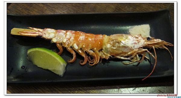 信燒烤：（台南。中西區美食）信燒烤 / 夜間聚餐，吃美食，喝酒閒聊的台式餐館。來吧來吧！日式料理，台式小炒，通通有！