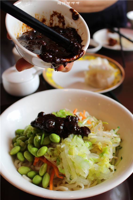 餡老滿(文心店):餡老滿(文心店)✪手工麵食×精緻美味×北京道地=宮廷饗宴~103.07.26