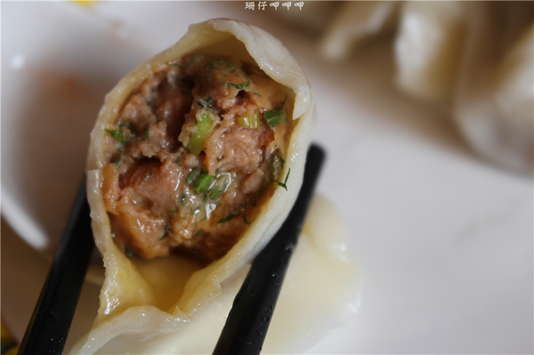 餡老滿(文心店):餡老滿(文心店)✪手工麵食×精緻美味×北京道地=宮廷饗宴~103.07.26