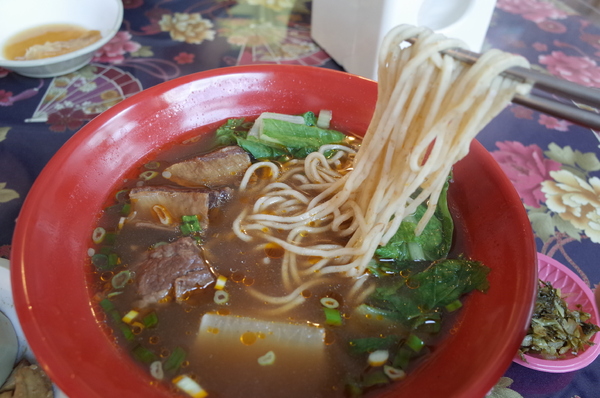 一滴水麵館:【南投。中興新村】一滴水麵館