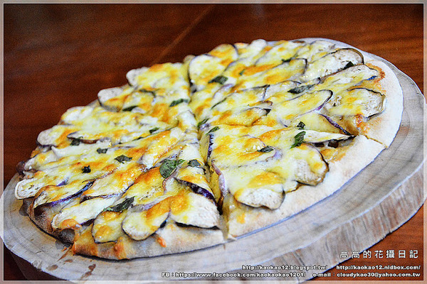 蜜熊窯披薩-棗子樹蔬食料理：【高雄】鼓山區。蜜熊窯 Ｐｉｚｚａ 美術店