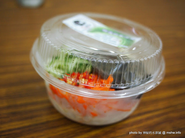 梁婆婆臭豆腐(東興店):【食記】台中梁婆婆臭豆腐東興店@南屯 : 晚節不保?!50年老店怎麼變這樣? 口味退步,但涼麵好好吃!!