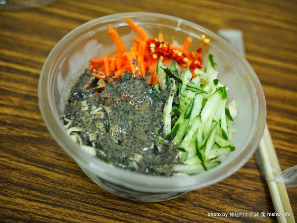 梁婆婆臭豆腐(東興店):【食記】台中梁婆婆臭豆腐東興店@南屯 : 晚節不保?!50年老店怎麼變這樣? 口味退步,但涼麵好好吃!!