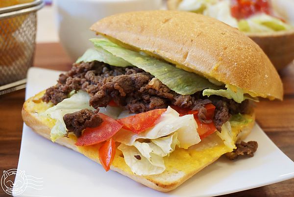 莎莎莉朵Sausalito CAFE：【星羽愛美食-台中】國美館附近新秘境，環境可愛餐點美味，明太子燉飯口口鮮美好好吃!!~莎莎莉朵 sausalito cafe