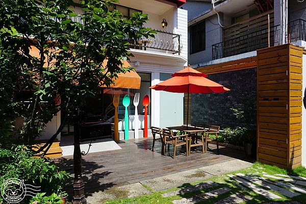 莎莎莉朵Sausalito CAFE：【星羽愛美食-台中】國美館附近新秘境，環境可愛餐點美味，明太子燉飯口口鮮美好好吃!!~莎莎莉朵 sausalito cafe