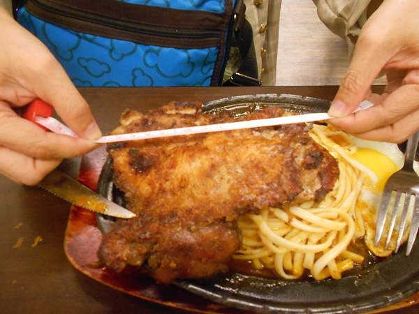 牛魔王牛排(六合店)：牛魔王牛排(六合店)雙人排餐免費體驗！