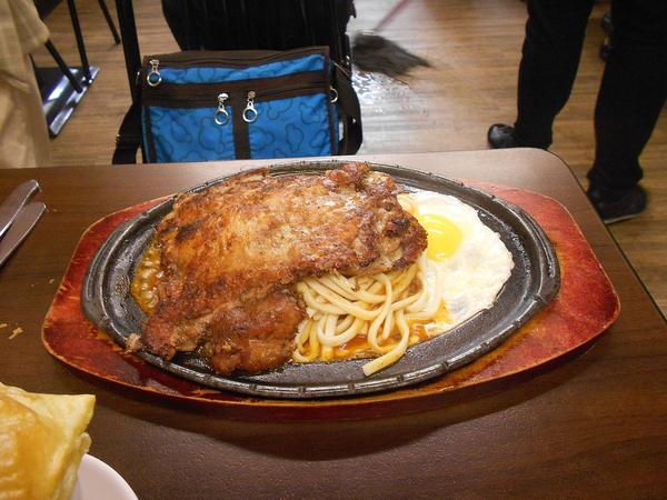 牛魔王牛排(六合店)：牛魔王牛排(六合店)雙人排餐免費體驗！