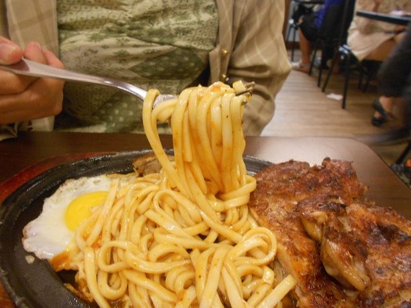 牛魔王牛排(六合店)：牛魔王牛排(六合店)雙人排餐免費體驗！