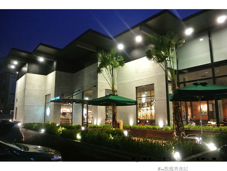 星巴克得來速 DRIVE THRU:【食遊記】oO。。台南 永康區 星巴克得來速 DRIVE THRU 全台第一家免下車買咖啡的星巴克!咖啡隨行~oO。o○。