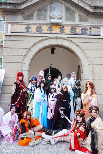 雲林布袋戲館：※ 雲林國際偶戲節、雲林布袋戲館 ※【星羽是玩貨-雲林虎尾】臺灣好行貼心方便又好玩，布袋戲人物躍出現實，一定要親身感受~!!!