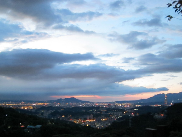 貓空閒cafe：(台北)貓空上不喝茶也有夜景一覽無遺-貓空閒