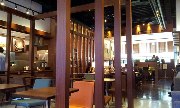 座位區塊 很多元 