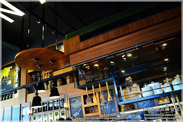 Caffaina Coffee Gallery 卡啡那(美術館店):【高雄】鼓山區。卡啡那 Caffaina Coffee Gallery 美術館店