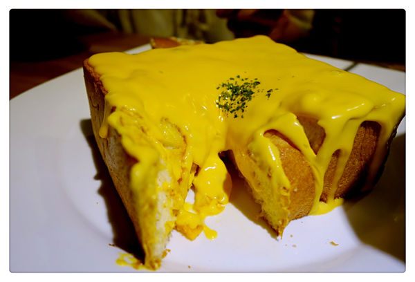 Caffe' bene 카페베네 - 台北1號店-忠孝:Caffe Bene 台北忠孝店 ~ 來自韓國的咖啡店.用餐不限時 - 捷運忠孝敦化站