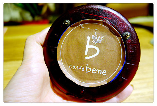 Caffe' bene 카페베네 - 台北1號店-忠孝:Caffe Bene 台北忠孝店 ~ 來自韓國的咖啡店.用餐不限時 - 捷運忠孝敦化站