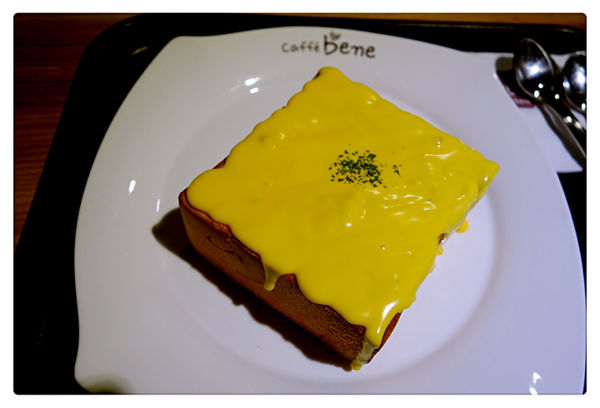 Caffe' bene 카페베네 - 台北1號店-忠孝:Caffe Bene 台北忠孝店 ~ 來自韓國的咖啡店.用餐不限時 - 捷運忠孝敦化站