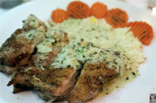 愛趣饗樂咖啡：[捷運劍潭站]台北愛趣饗樂咖啡店~坐擁世界吃高CP值雙人餐