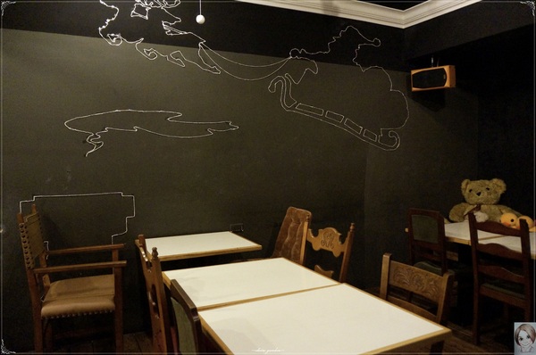 愛趣饗樂咖啡：[捷運劍潭站]台北愛趣饗樂咖啡店~坐擁世界吃高CP值雙人餐