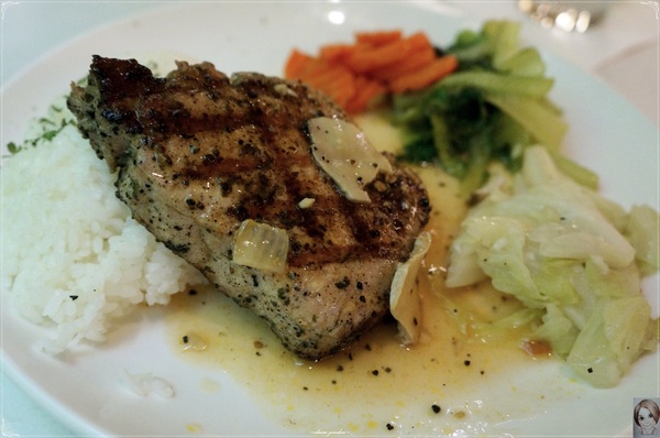 愛趣饗樂咖啡：[捷運劍潭站]台北愛趣饗樂咖啡店~坐擁世界吃高CP值雙人餐