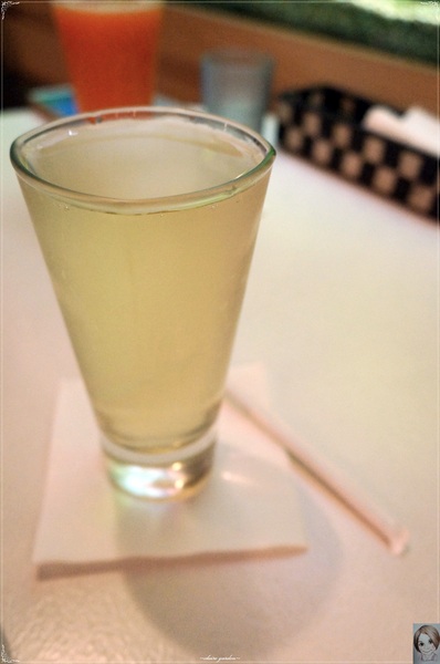 愛趣饗樂咖啡：[捷運劍潭站]台北愛趣饗樂咖啡店~坐擁世界吃高CP值雙人餐