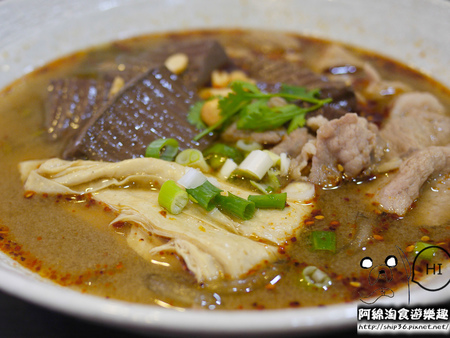 【桃園小吃】八哥重慶酸辣粉 銘傳店．酸辣粉/銘傳美食