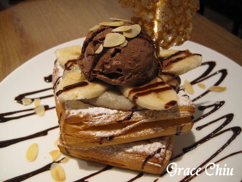 201 CAFE RESTAURANT：201 CAFE RESTAURANT ~ 下午茶時間來份”巧克力蕉響曲”