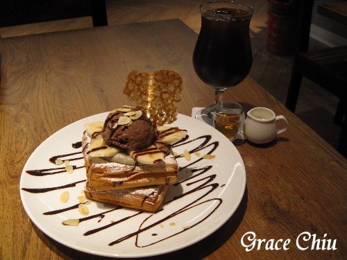 201 CAFE RESTAURANT：201 CAFE RESTAURANT ~ 下午茶時間來份”巧克力蕉響曲”