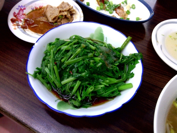 寶珠蛋黃麵(旗艦店):寶珠蛋黃麵-苓雅區武廟路128之3號