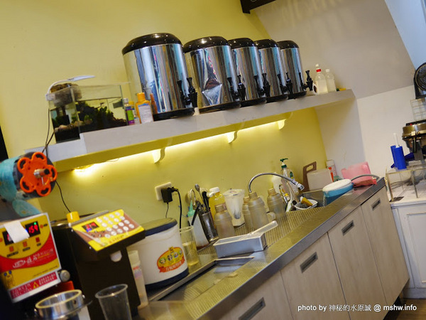 S3 霜淇淋：【食記】彰化Soft Serve Shop S3霜淇淋&茶飲@孔廟文福公園&八卦山 : 用料紮實, 當日現做的手工甜筒冰淇淋!!