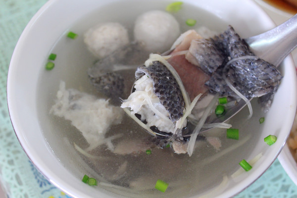 慶有餘食部 虱目魚料裡專賣店：[台南]在地人才知道的虱目魚全餐  慶有餘食部