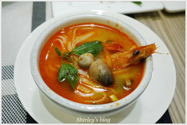 小湯匙 越式料理：小湯匙越式料理