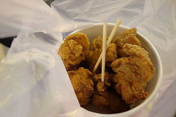 雞巢日式炸雞:路邊小貨車賣的好吃炸雞 雞巢日式和風炸雞 有推介!!