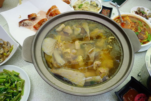 宜蘭蘆花雞料理餐廳:宜蘭蘆花雞料理餐廳 ~ 碳烤雞 肉嫩皮又脆.不可錯過的宜蘭在地美食