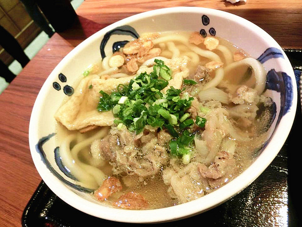 稻禾烏龍麵(臺中勤美綠園道)：【台中食記】現場製麵 勁道美味的日本烏龍麵@稻禾烏龍麵Inaka Udon(勤美誠品綠園道店)