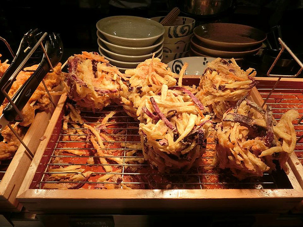 稻禾烏龍麵(臺中勤美綠園道)：【台中食記】現場製麵 勁道美味的日本烏龍麵@稻禾烏龍麵Inaka Udon(勤美誠品綠園道店)