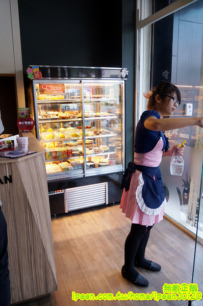 饗宴麻辣火鍋：【台南-東區】吃到飽x新鮮海產...只要$359+10％服務費~明治冰淇淋/豆花/魚冊《饗宴麻辣火鍋》