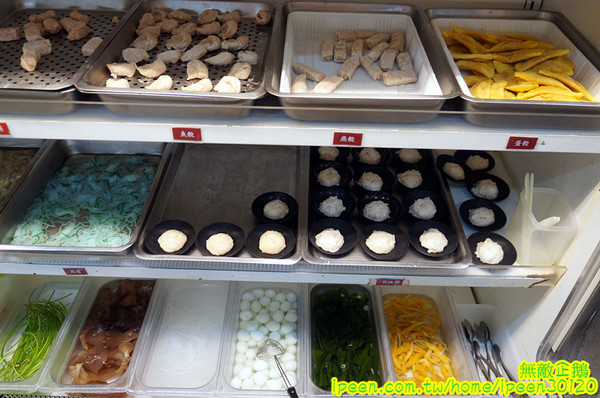 饗宴麻辣火鍋：【台南-東區】吃到飽x新鮮海產...只要$359+10％服務費~明治冰淇淋/豆花/魚冊《饗宴麻辣火鍋》