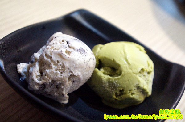 饗宴麻辣火鍋：【台南-東區】吃到飽x新鮮海產...只要$359+10％服務費~明治冰淇淋/豆花/魚冊《饗宴麻辣火鍋》