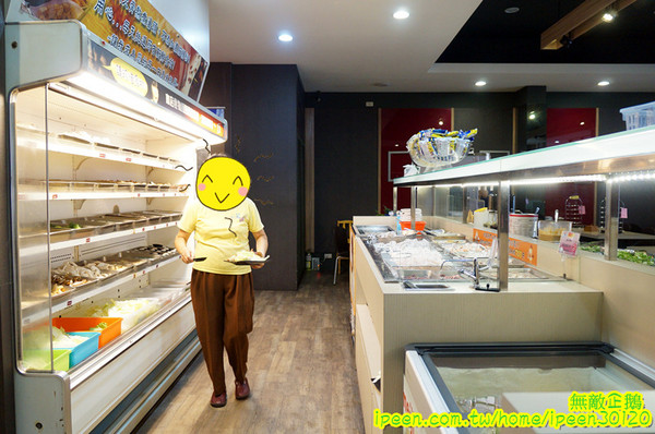 饗宴麻辣火鍋：【台南-東區】吃到飽x新鮮海產...只要$359+10％服務費~明治冰淇淋/豆花/魚冊《饗宴麻辣火鍋》