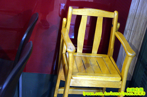 饗宴麻辣火鍋：【台南-東區】吃到飽x新鮮海產...只要$359+10％服務費~明治冰淇淋/豆花/魚冊《饗宴麻辣火鍋》