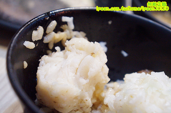 饗宴麻辣火鍋：【台南-東區】吃到飽x新鮮海產...只要$359+10％服務費~明治冰淇淋/豆花/魚冊《饗宴麻辣火鍋》