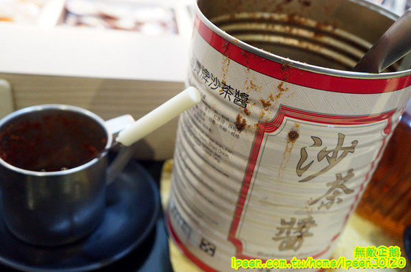 饗宴麻辣火鍋：【台南-東區】吃到飽x新鮮海產...只要$359+10％服務費~明治冰淇淋/豆花/魚冊《饗宴麻辣火鍋》