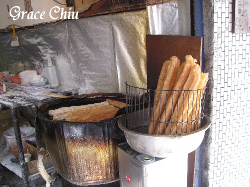 原西園橋下燒餅油條：艋舺在地早餐／早午餐～原西園橋下燒餅油條