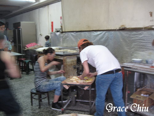 原西園橋下燒餅油條：艋舺在地早餐／早午餐～原西園橋下燒餅油條