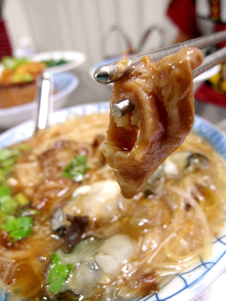 盛記臭豆腐:邀約【六張犁】盛記臭豆腐。名不虛傳的脆皮臭豆腐