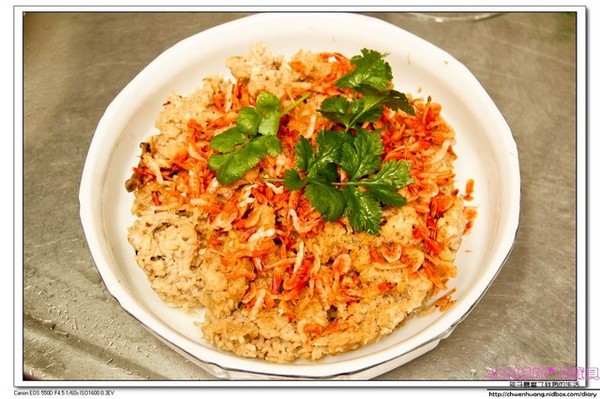 海味街年菜:【宅配年菜推薦】☼老協珍海味街年菜 ☼烏參牛腩煲、無錫子排、櫻花蝦米糕平價美味年菜,加熱就能吃,非常方便♥♥